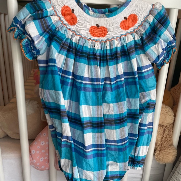 Baby Girl Smocked Pumpkin Bubble - Picture 1 of 5